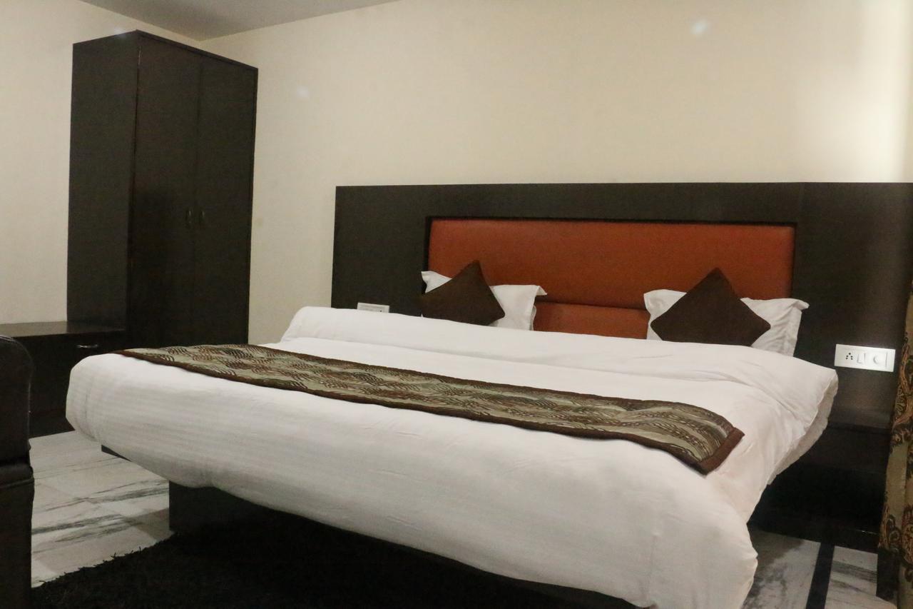 New Bharat Hotel Mussoorie Exterior photo