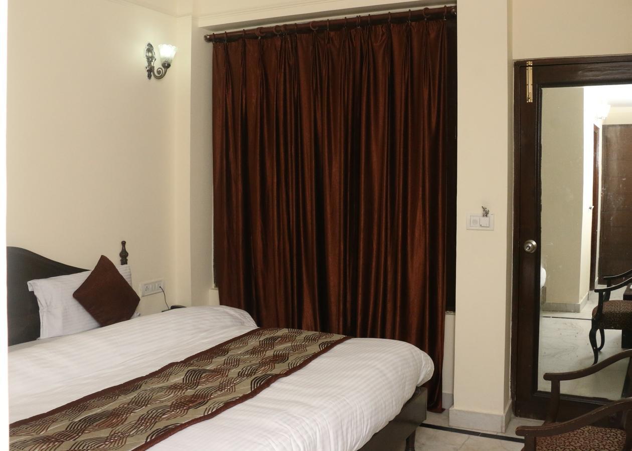 New Bharat Hotel Mussoorie Exterior photo